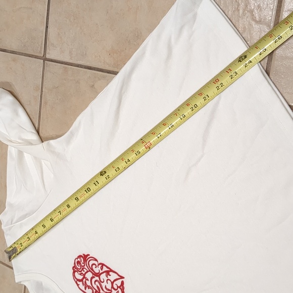 Blair Long Sleeve T-Shirt With Red Embroidered Heart Size Medium - Picture 3 of 4